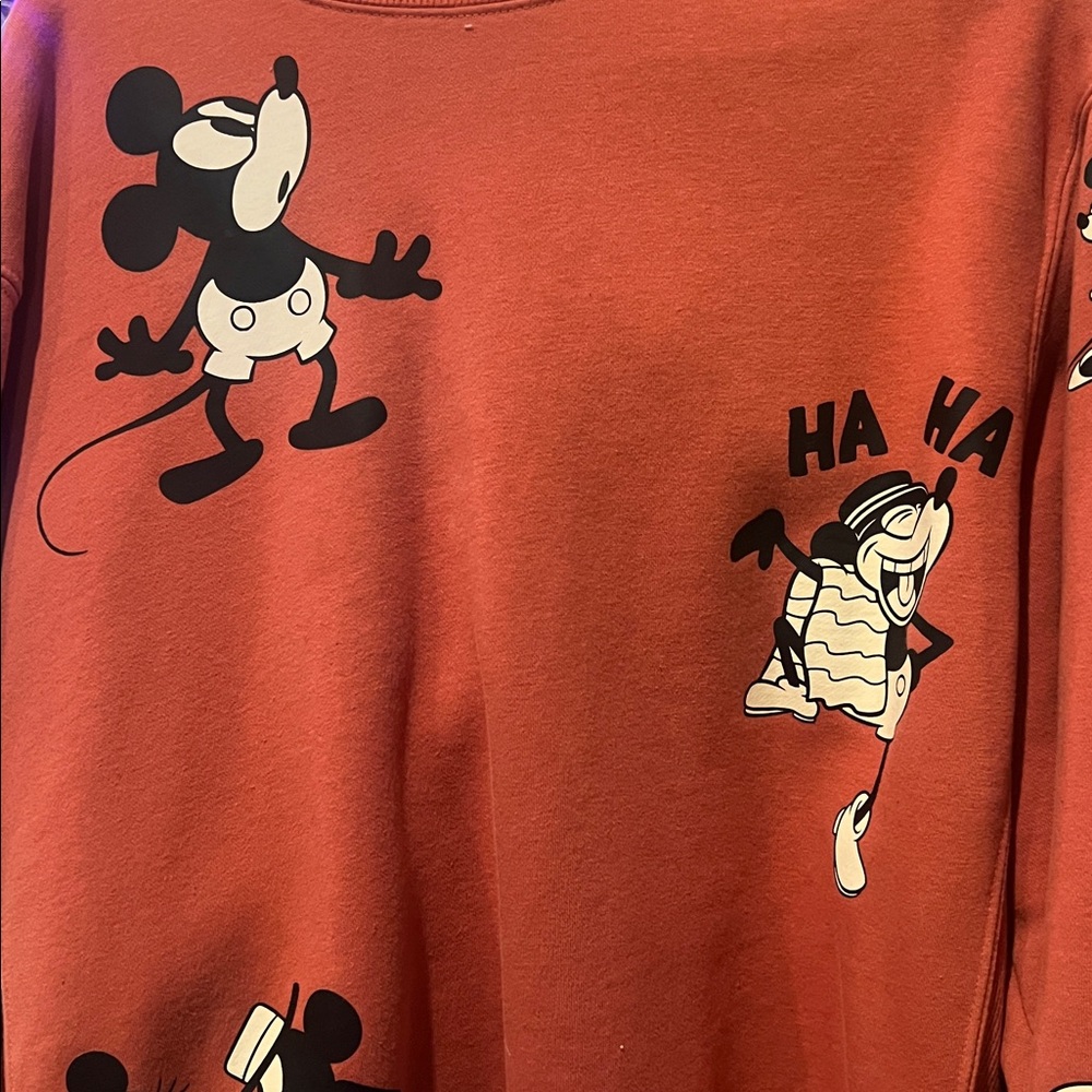 Mickey Mouse as Steamboat Willy Spirit Jersey in Medium (DLR)